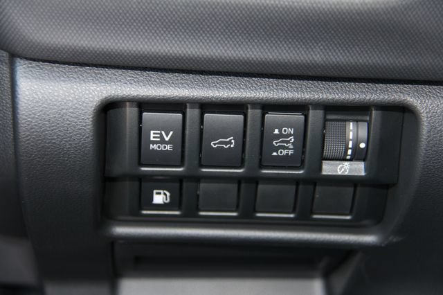 Used 2025 Subaru Forester Limited AWD/4WD image 33
