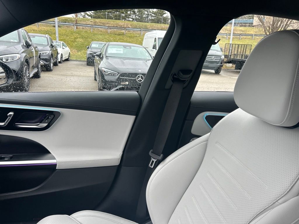 Used 2025 Mercedes-Benz C 300 4MATIC Sedan image 14