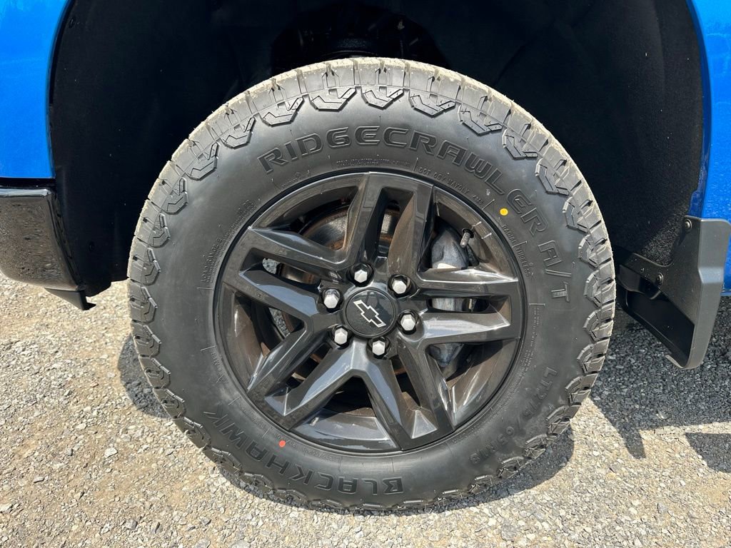 Used 2022 Chevrolet Silverado 1500 Custom Trail Boss AWD/4WD image 10