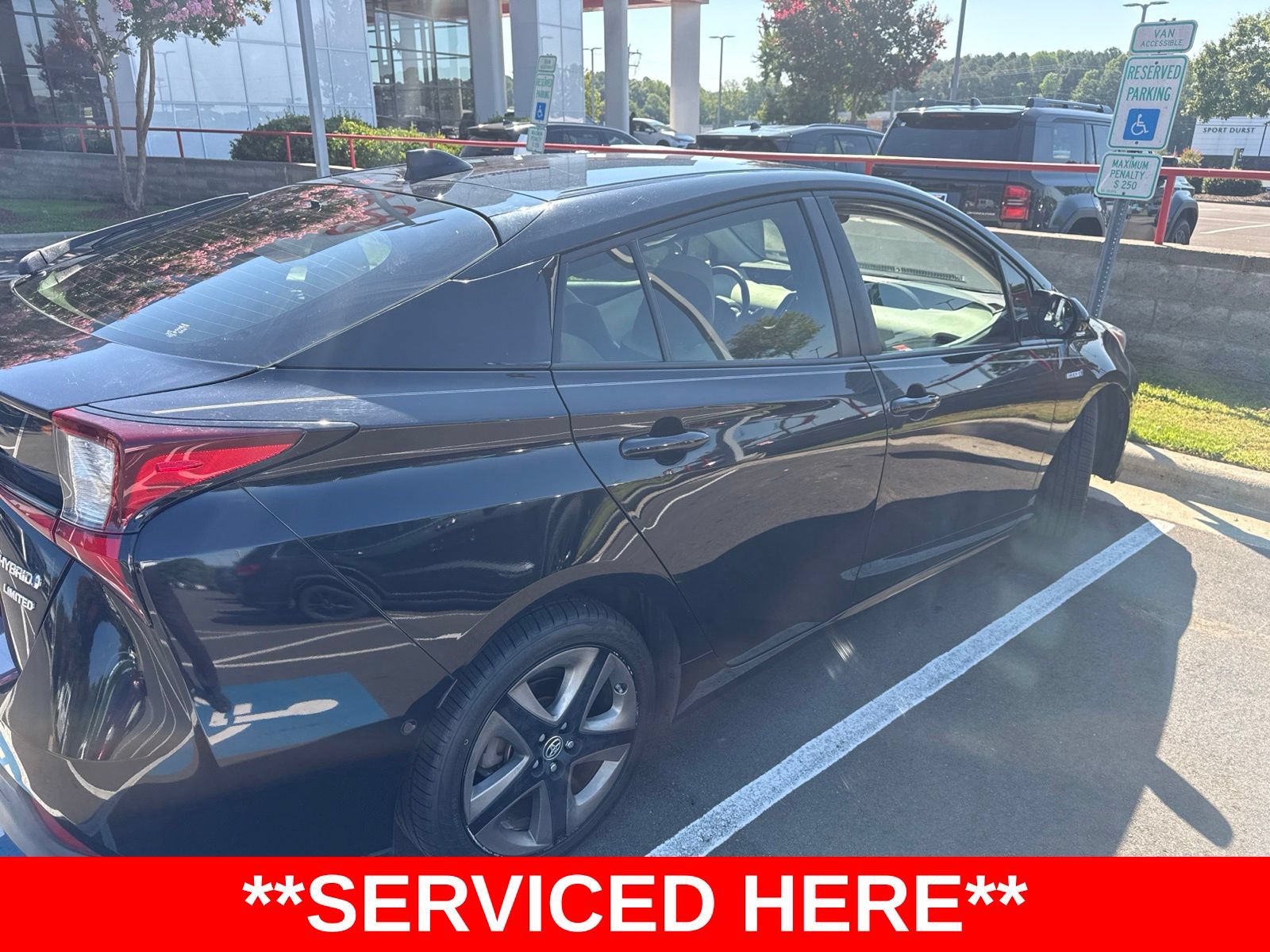 Used 2019 Toyota Prius Limited FWD image 4