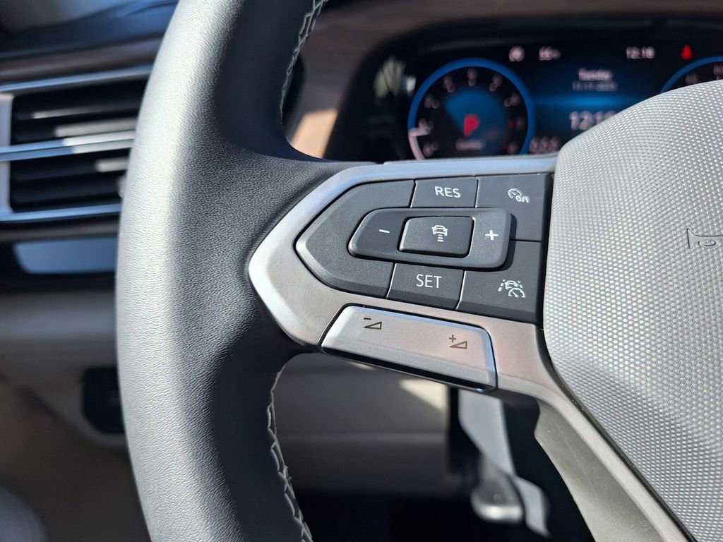 New 2026 Volkswagen Atlas SE image 17