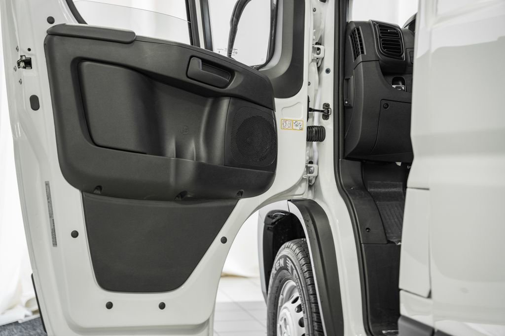 New 2025 RAM ProMaster 1500 w/ Premium Convenience Group image 33