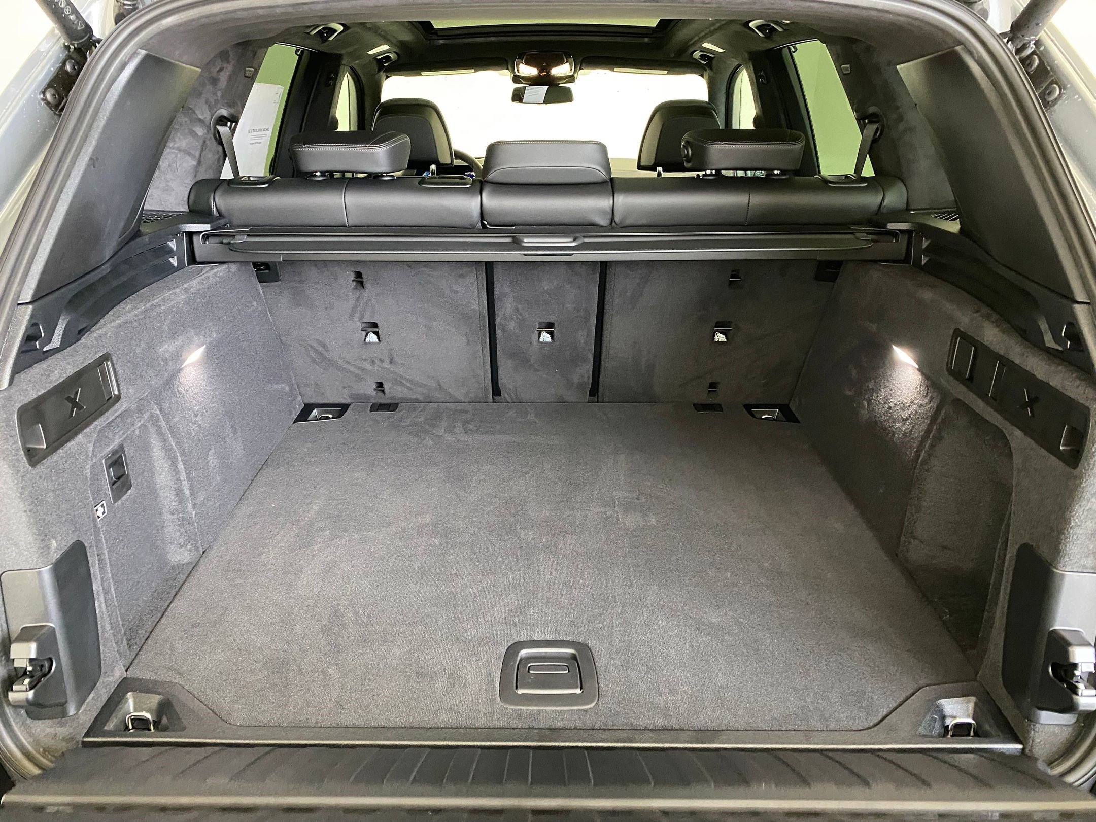 New 2026 BMW X5 M60i w/ Executive Package image 31