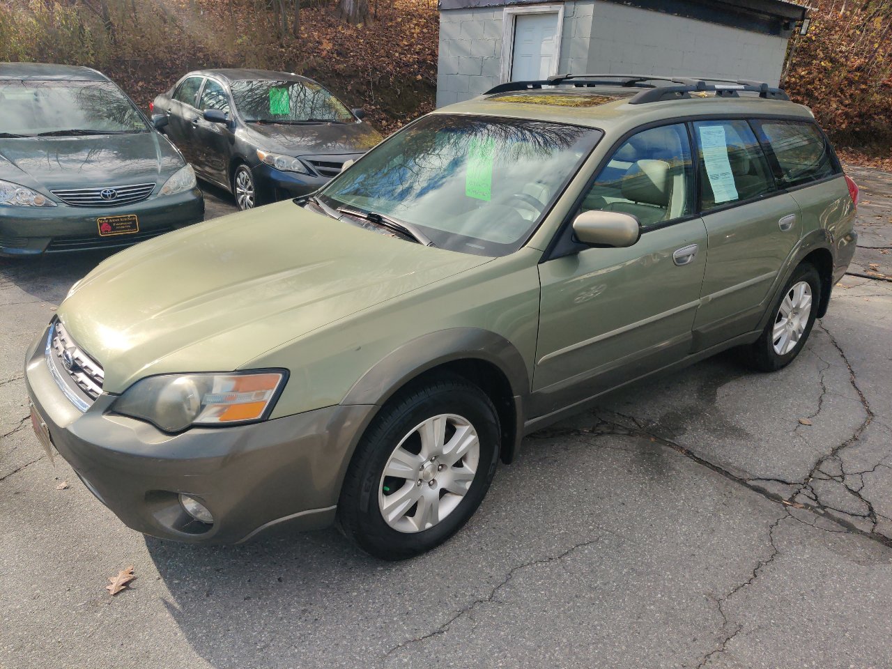Used 2005 Subaru Outback 2.5i Limited image 2