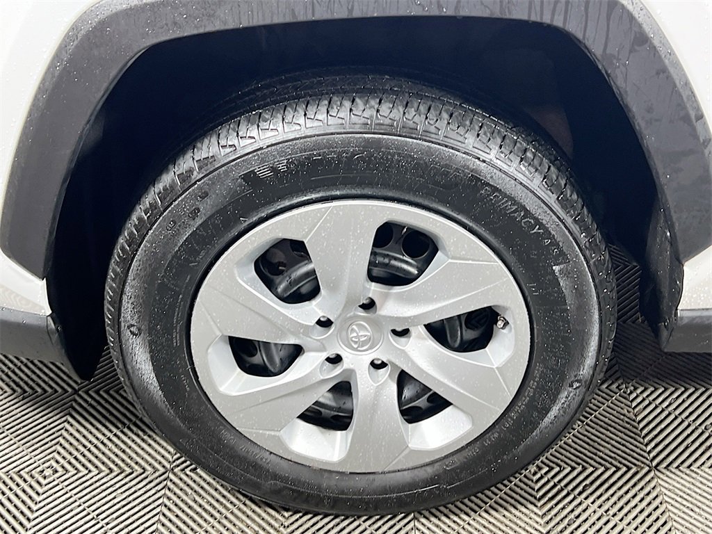 Certified 2024 Toyota RAV4 LE image 27