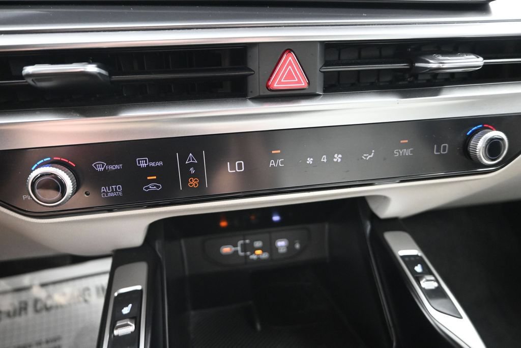 Certified 2026 Kia Sorento S AWD/4WD image 21