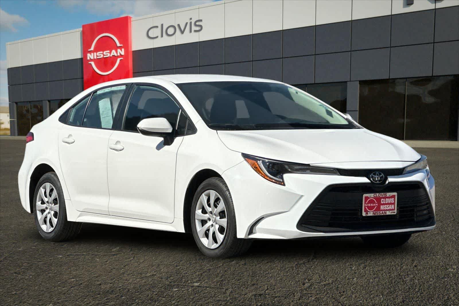 Used 2024 Toyota Corolla LE FWD image 10