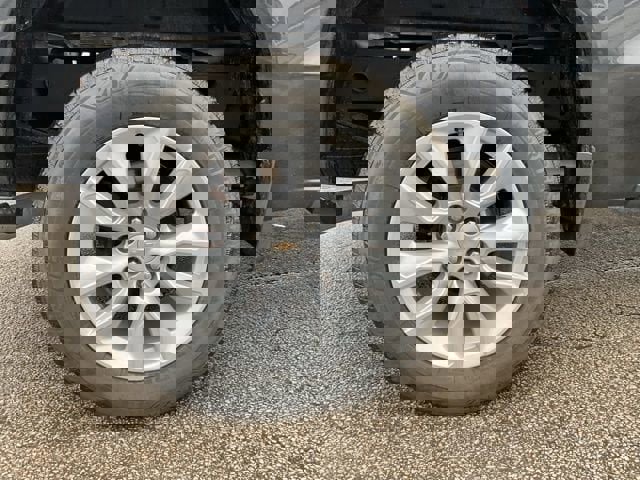 Used 2024 Chevrolet Silverado 1500 Custom image 12