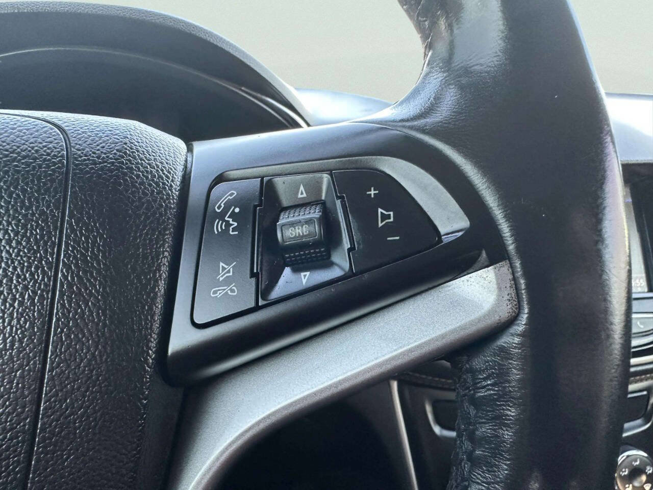 Used 2019 Chevrolet Trax LT w/ LT Convenience Package FWD image 23