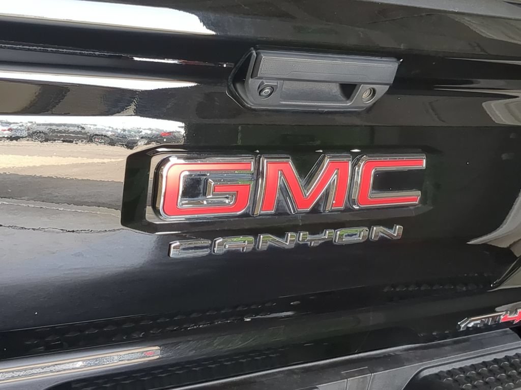 Used 2023 GMC Canyon AT4 w/ AT4 Premium Package AWD/4WD image 16