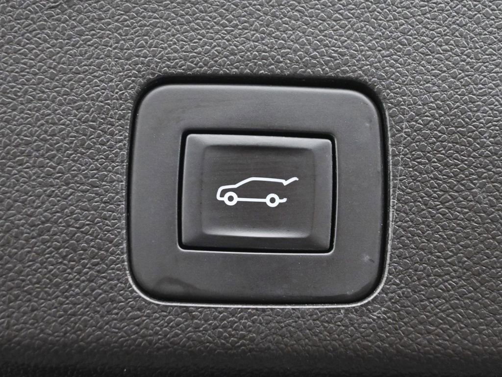 Used 2021 Buick Encore GX Essence w/ Advanced Technology Package image 10
