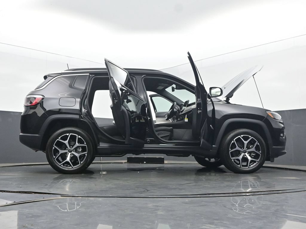 New 2026 Jeep Compass Limited AWD/4WD image 59
