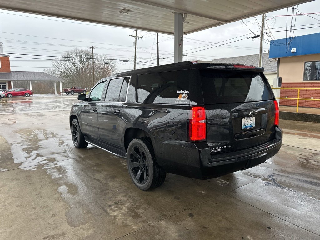 Used 2020 Chevrolet Suburban LT image 7