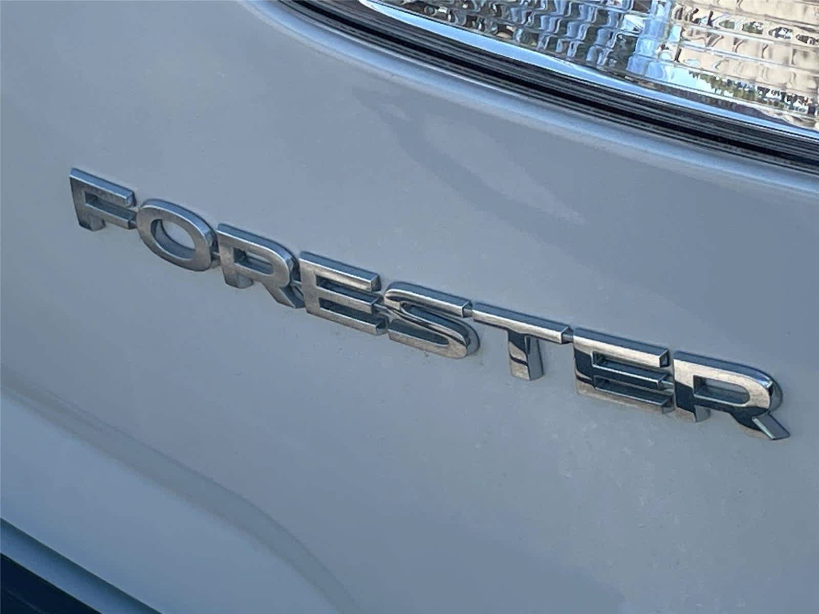 Used 2024 Subaru Forester Limited AWD/4WD image 10