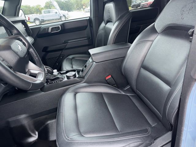 Used 2025 Ford Bronco Badlands image 10