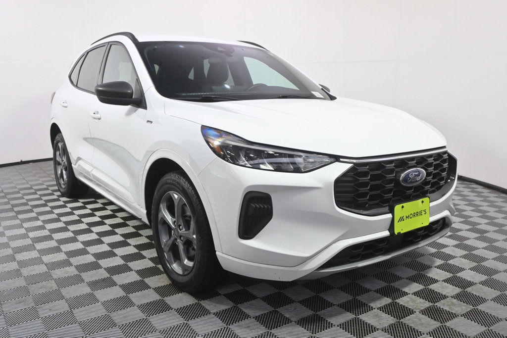 Used 2023 Ford Escape ST-Line w/ Tech Pack #1 AWD/4WD image 9