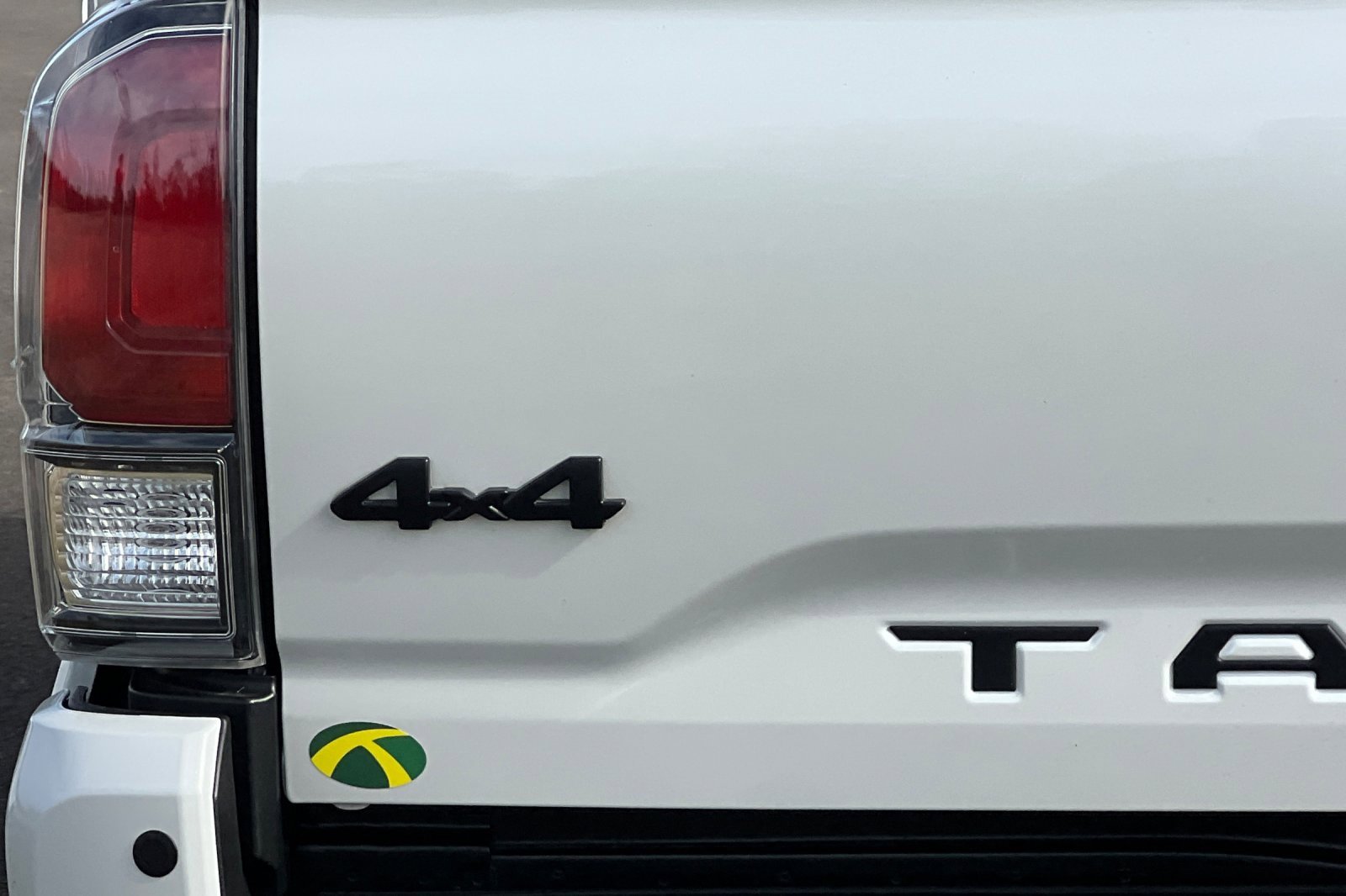 Used 2023 Toyota Tacoma Limited w/ Black Out Package (TMS) image 26