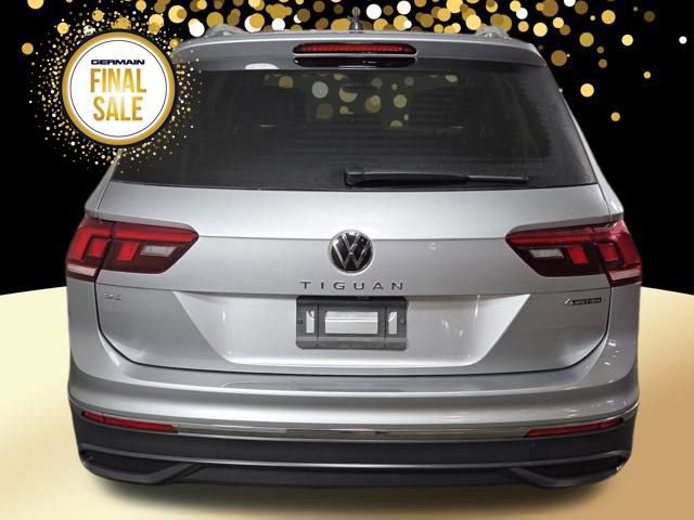 Certified 2024 Volkswagen Tiguan SE w/ Panoramic Sunroof Package image 7