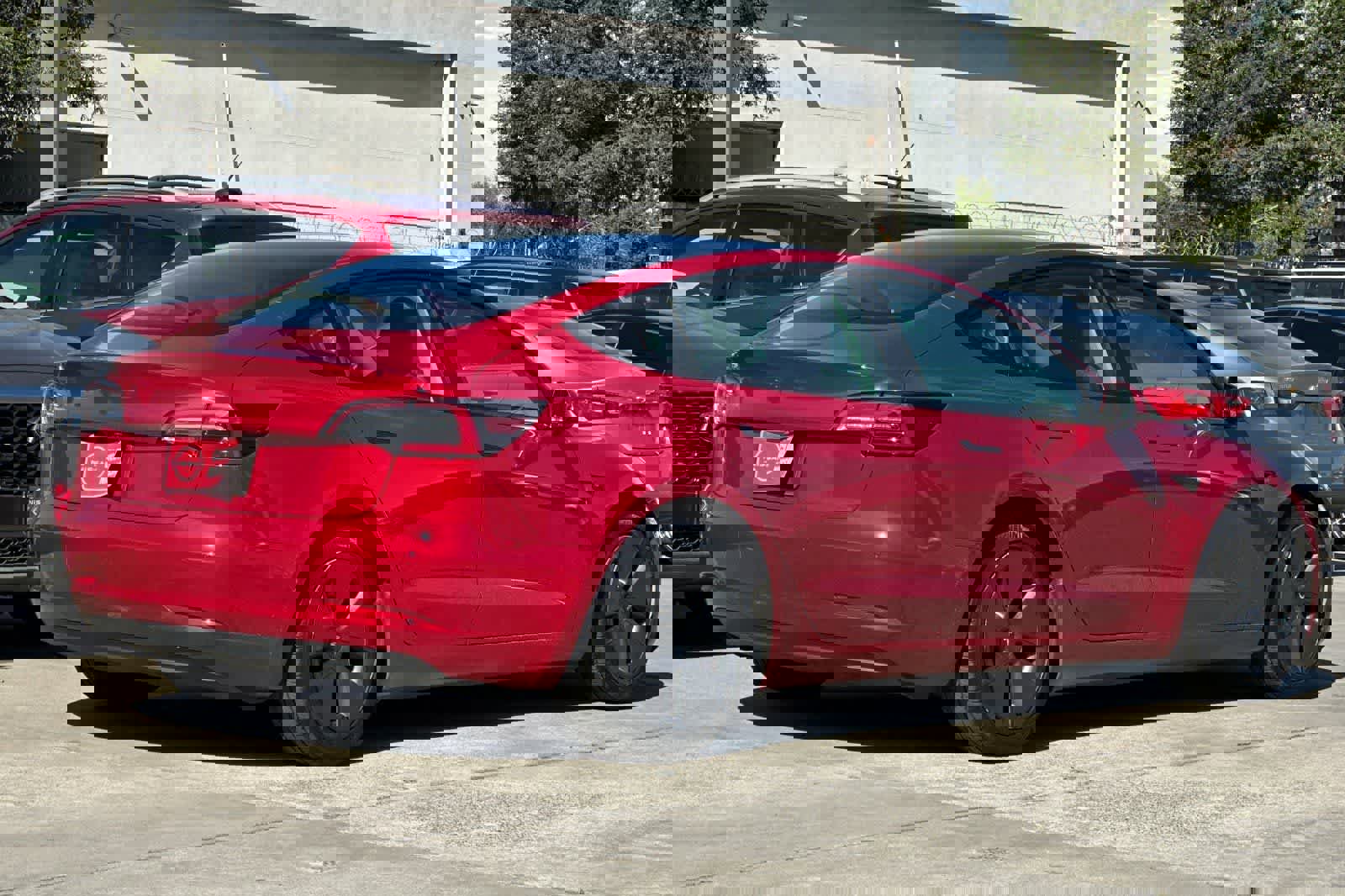 Used 2022 Tesla Model 3 image 3