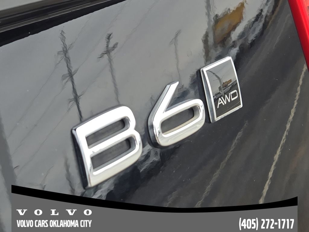 Certified 2023 Volvo XC90 B6 Ultimate w/ Protection Package Premier image 9