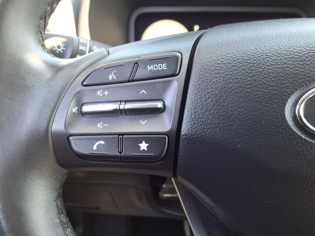 Used 2023 Hyundai Kona Limited w/ Cargo Package AWD/4WD image 21