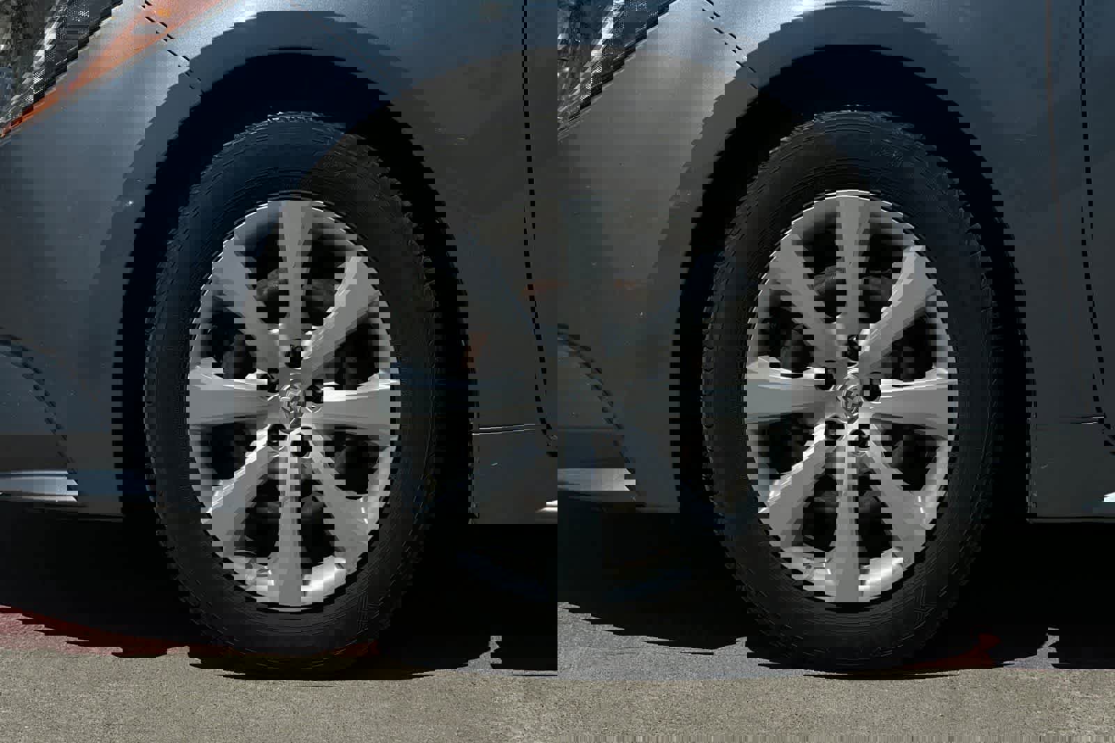 Used 2023 Toyota Corolla LE image 12