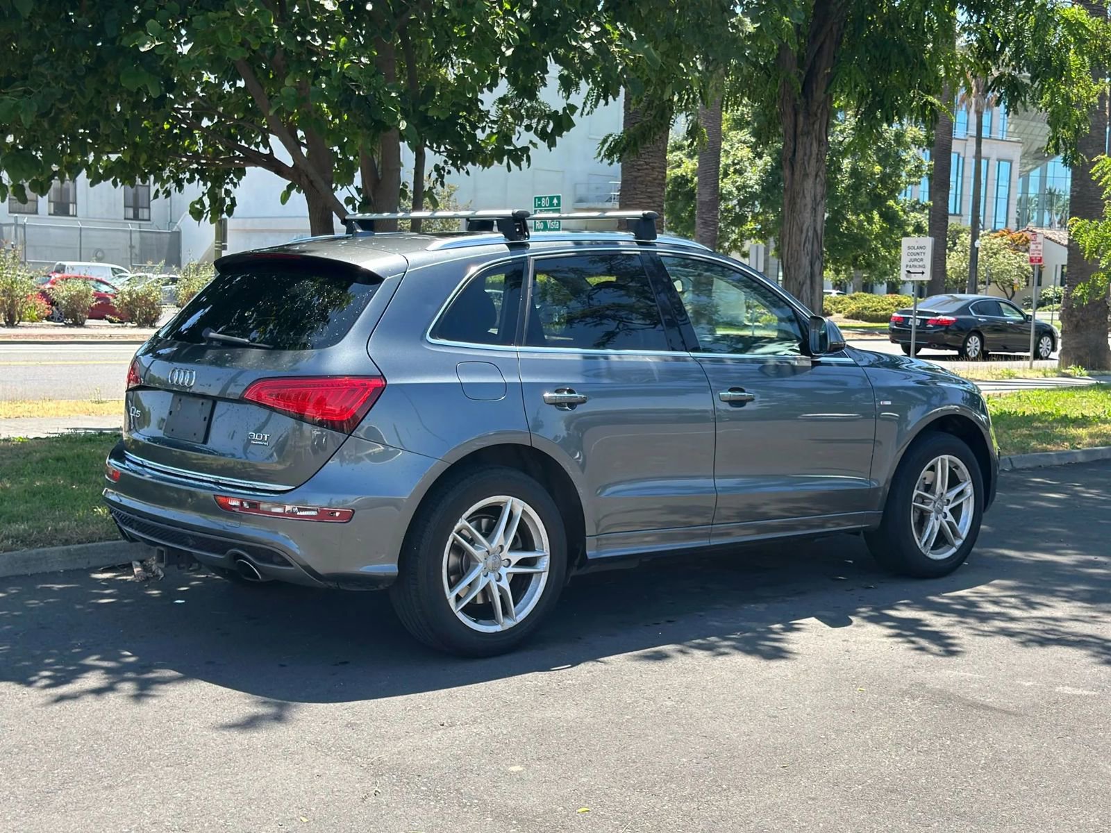 Used 2015 Audi Q5 3.0T Premium Plus w/ Technology Package image 4