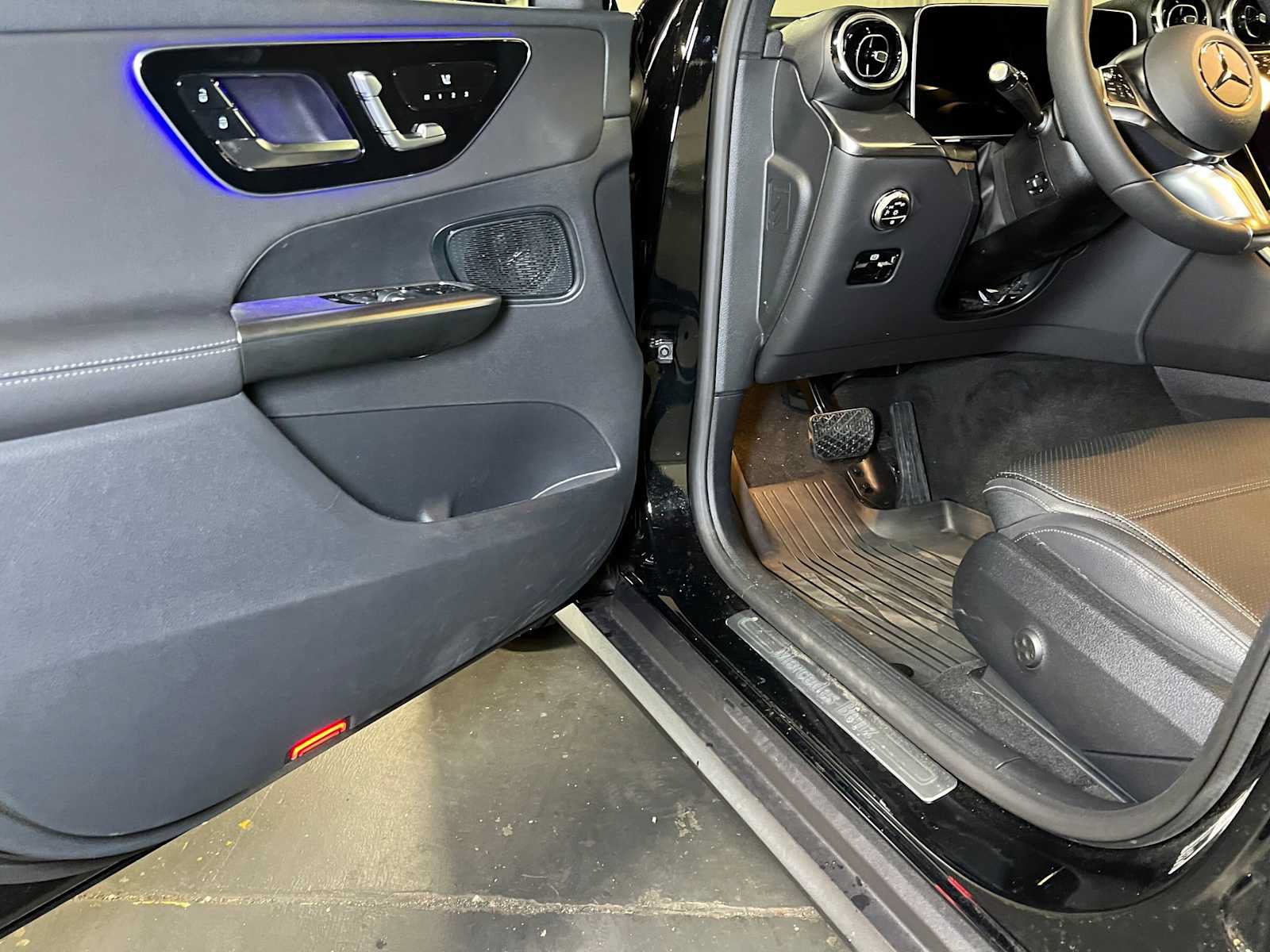 Certified 2026 Mercedes-Benz GLC 300 4MATIC image 21