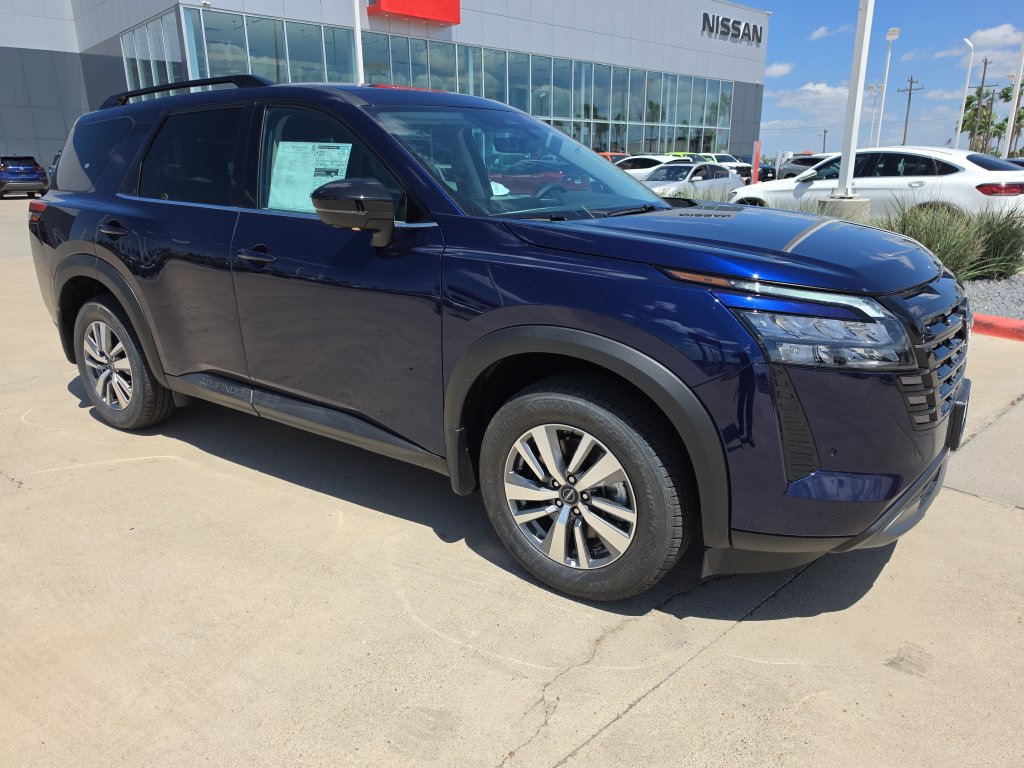 New 2026 Nissan Pathfinder SL FWD image 8