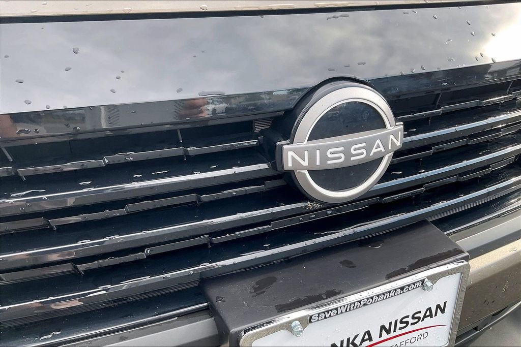 Certified 2025 Nissan Kicks SV image 23