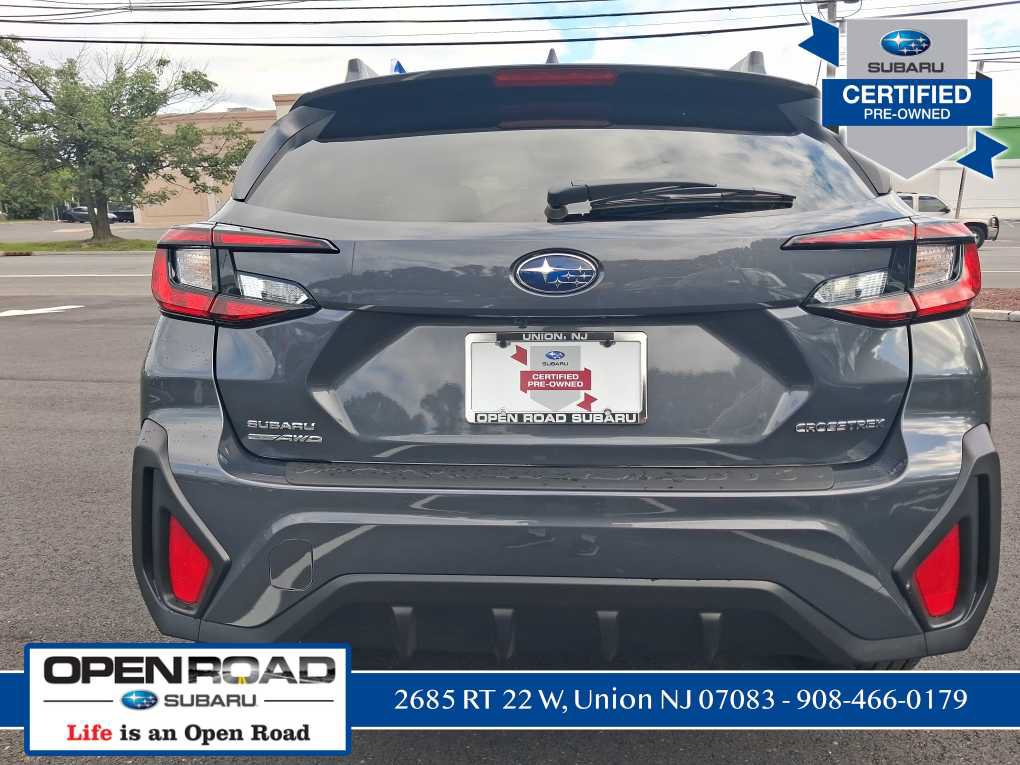 Used 2025 Subaru Crosstrek 2.5i Premium AWD/4WD image 4