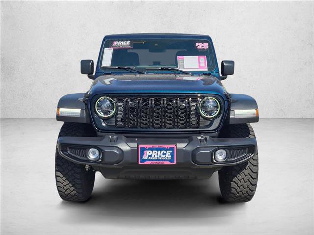 Used 2025 Jeep Wrangler Sport AWD/4WD image 2