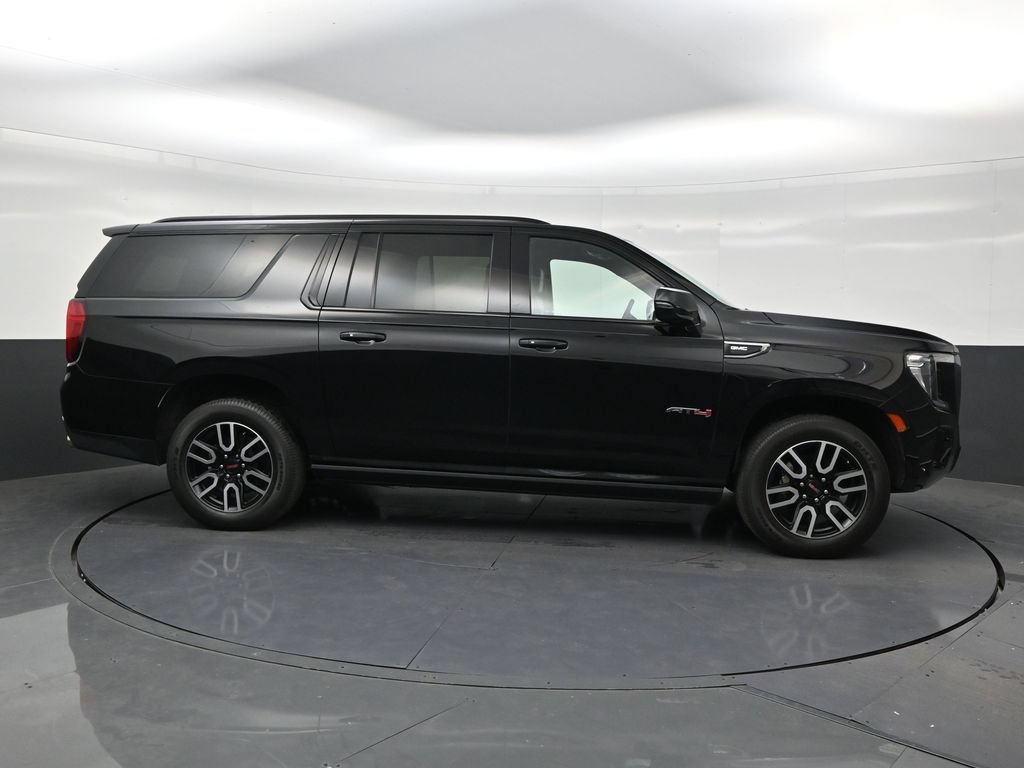 Used 2022 GMC Yukon XL AT4 AWD/4WD image 6