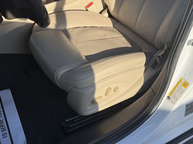Used 2016 Buick LaCrosse Leather FWD image 14