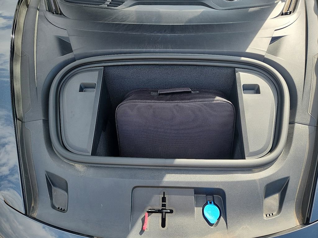 Certified 2025 Porsche Taycan 4S image 28