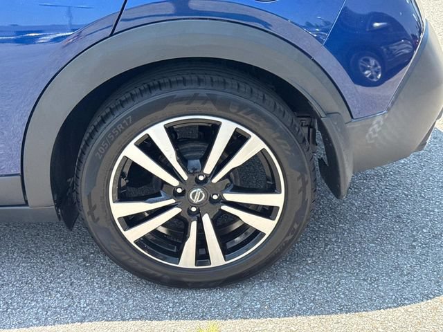 Used 2019 Nissan Kicks SR w/ SR Premium Package FWD image 12