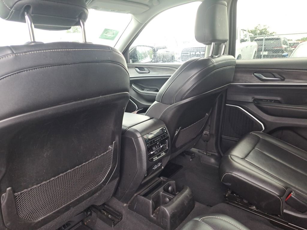 Used 2022 Jeep Grand Cherokee L Limited image 25