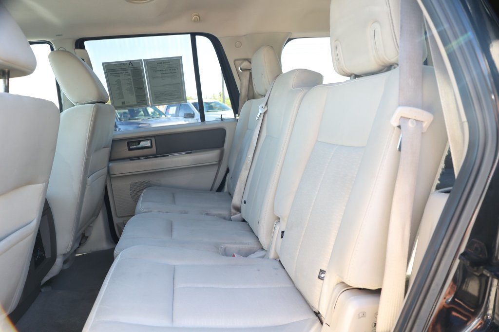 Used 2011 Ford Expedition XLT w/ HD Trailer Tow Pkg RWD image 35