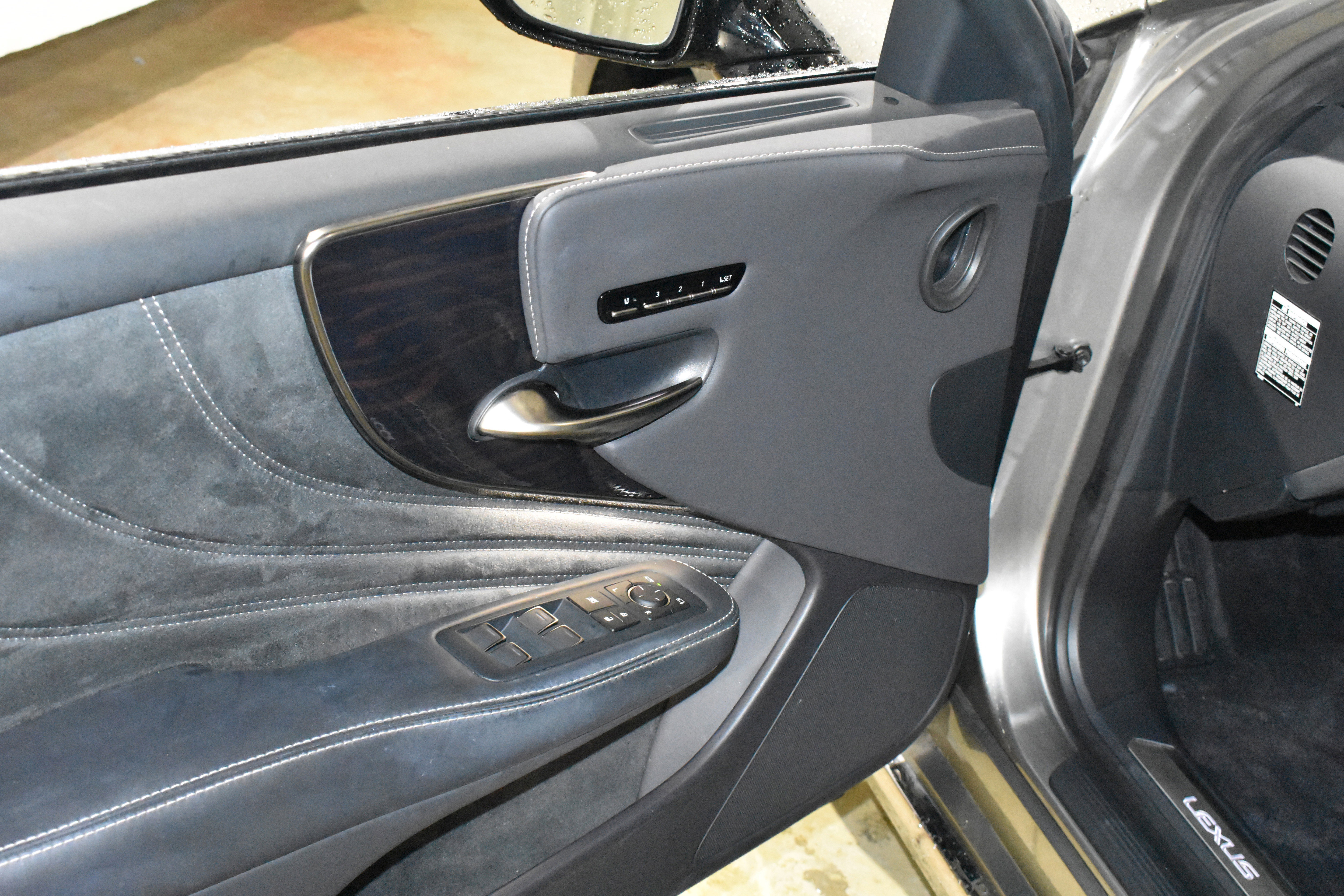 Used 2022 Lexus LS 500 AWD w/ Interior Upgrade Package image 24