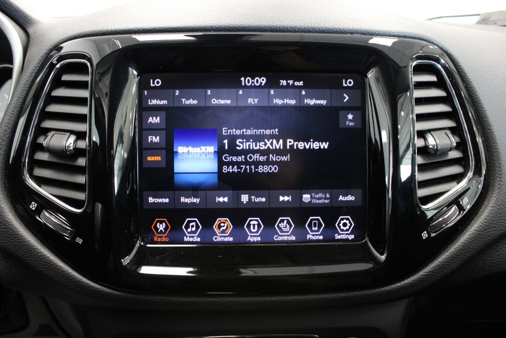 Used 2020 Jeep Compass Limited AWD/4WD image 17