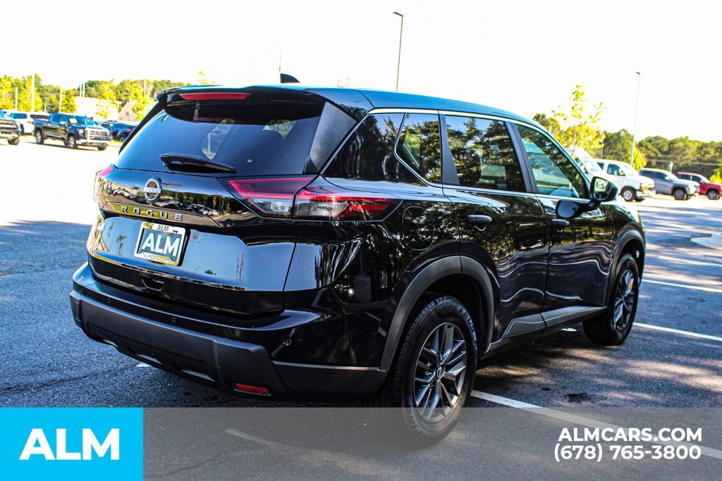 Used 2024 Nissan Rogue S FWD image 5