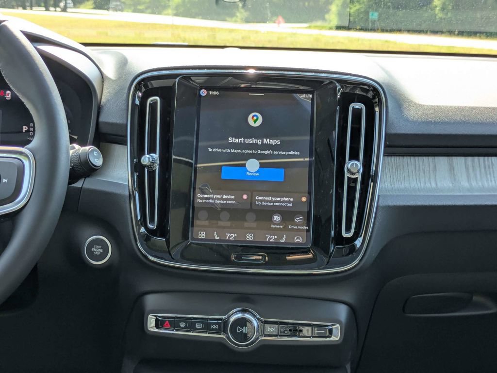 New 2026 Volvo XC40 B5 Core AWD/4WD image 19