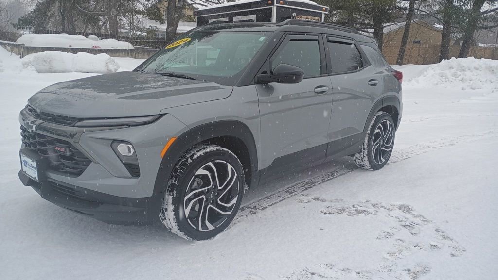 Used 2024 Chevrolet TrailBlazer RS w/ Convenience Package image 3