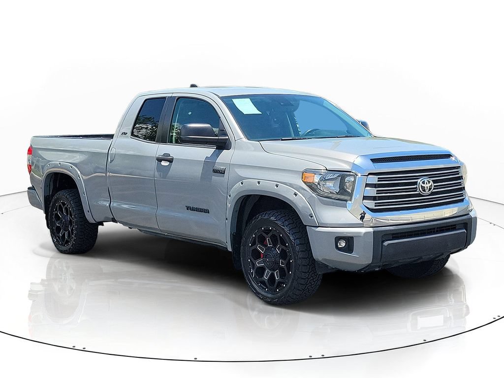 Used 2021 Toyota Tundra SR5 w/ SR5 Upgrade Package AWD/4WD image 3