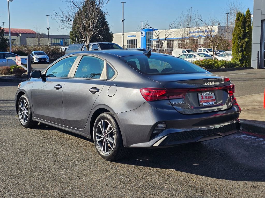 Used 2024 Kia Forte LXS image 7