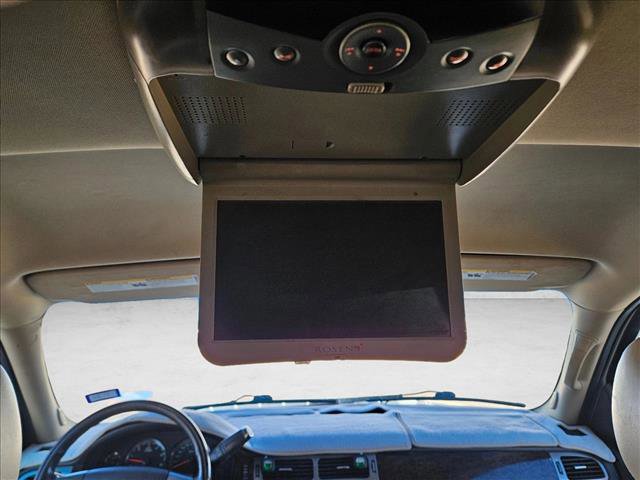 Used 2009 GMC Yukon Denali image 16