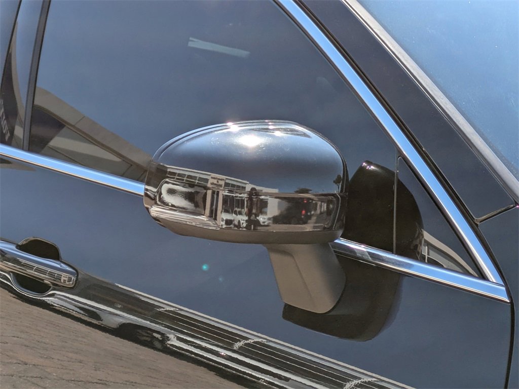 Used 2019 Volvo XC60 T5 Inscription w/ Protection Package Premier image 12