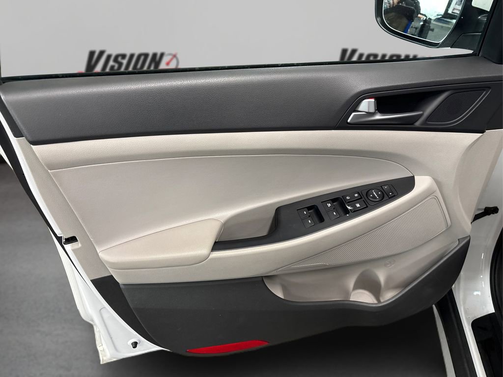 Used 2017 Hyundai Tucson Sport image 25