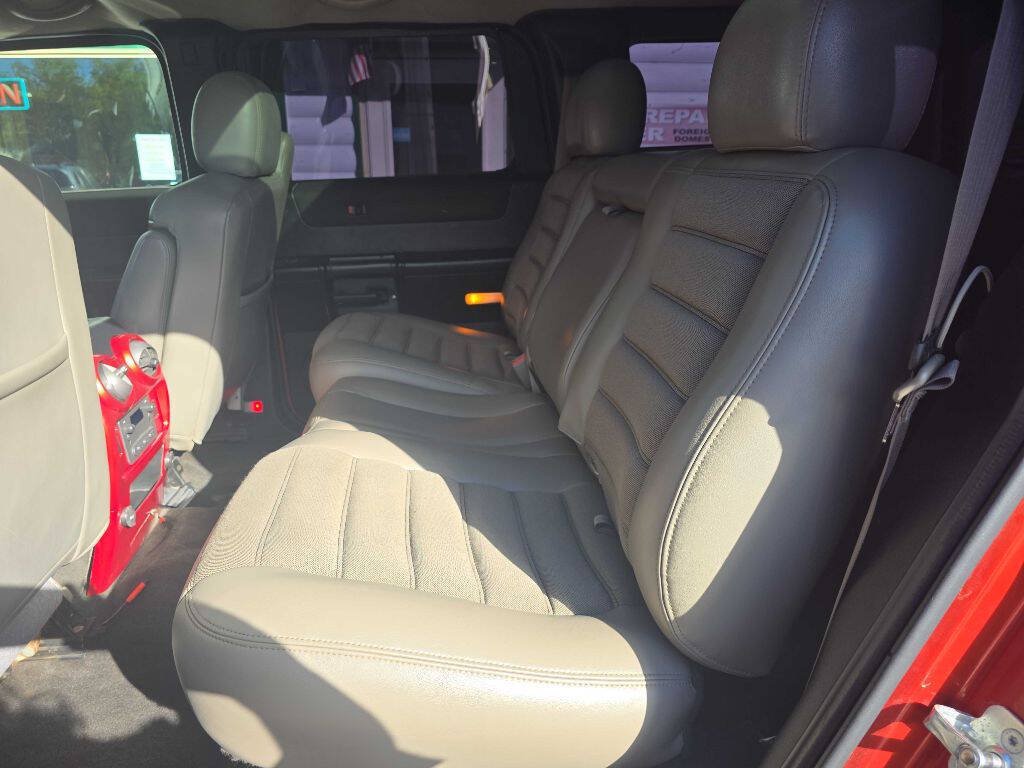 Used 2003 HUMMER H2 w/ Preferred Equipment Group AWD/4WD image 12