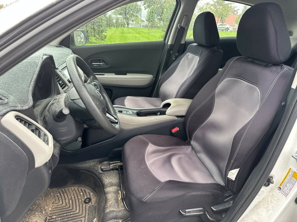 Used 2022 Honda HR-V LX image 15